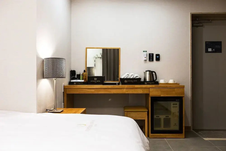 Cityhall Hotel Jeju