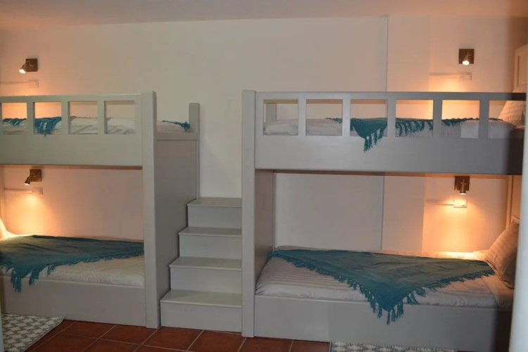 Luna Maya Hostel & Wellness