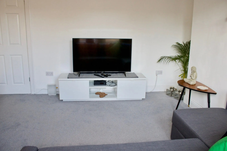 2 Bedroom Apartment Near Murrayfield