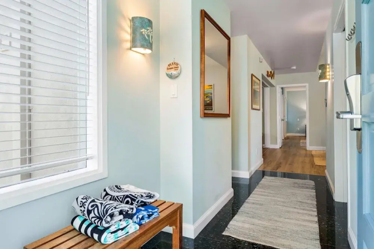 Corner Unit - AC & Wifi - Concierge Included - Vrkcv