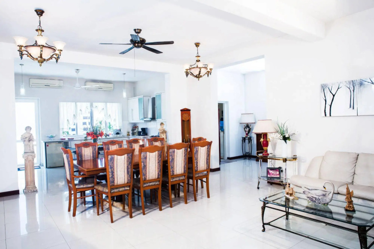 Whitehouse Residencies