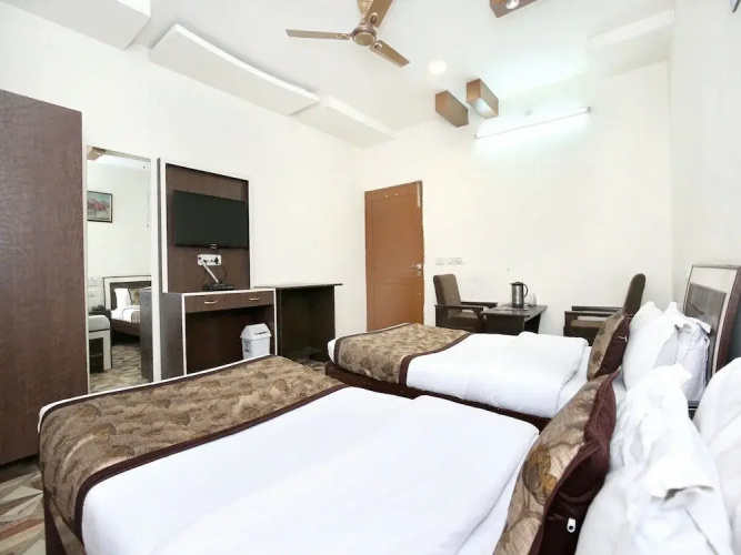 OYO 6939 Hotel Aashiana