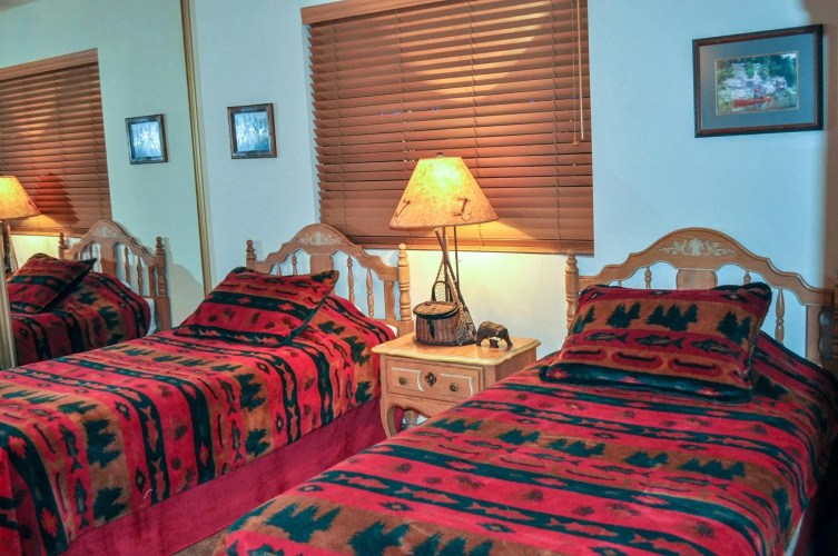 Mammoth Sierra Townhomes #40
