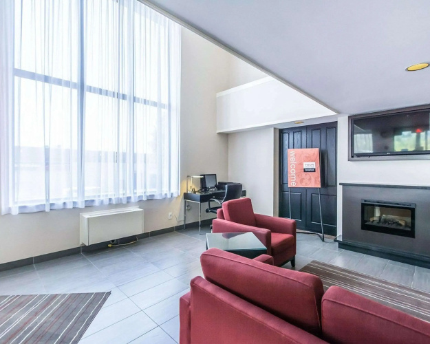 Comfort Inn East