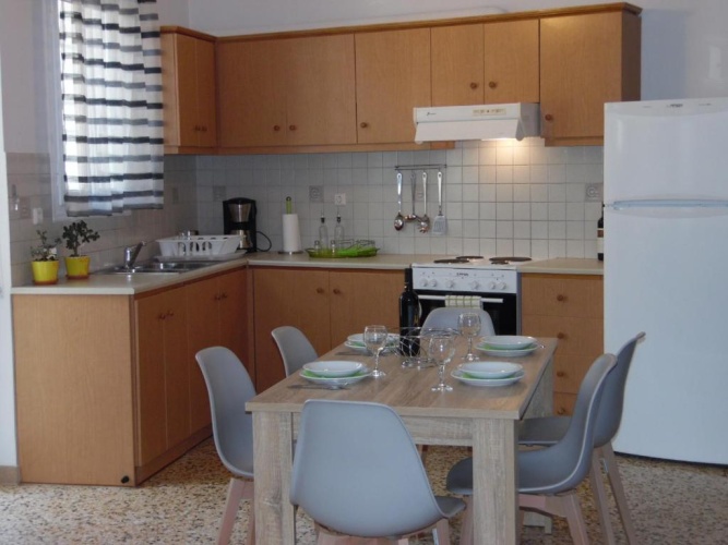 3 Bedrooms Apartment