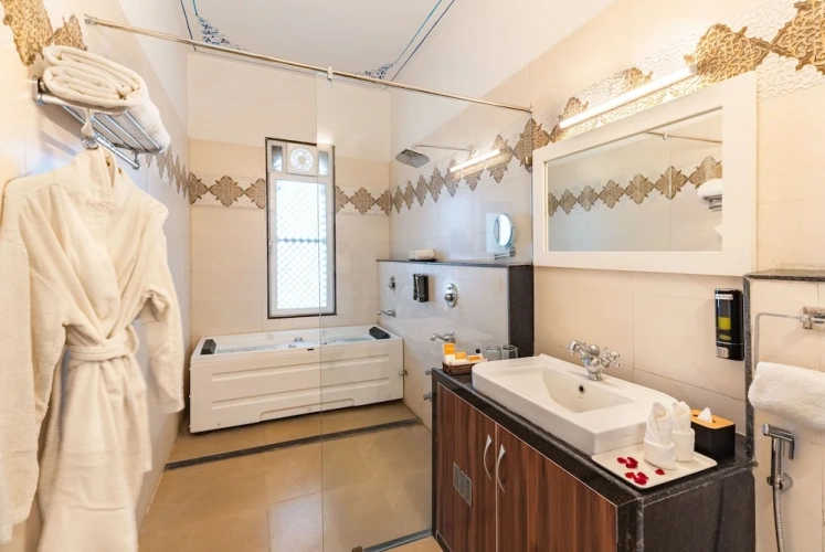 Luxury Suite