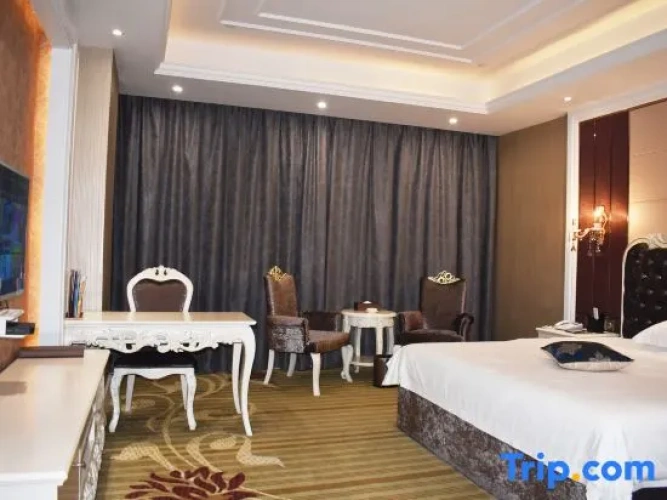 Standard Double Club room with balcony