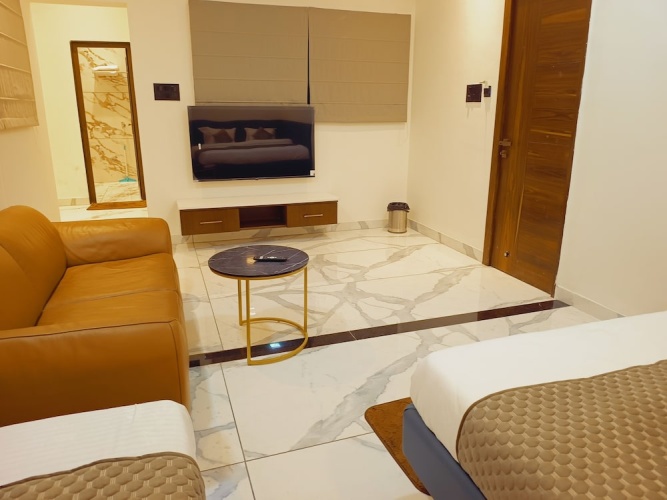 Premium Triple room