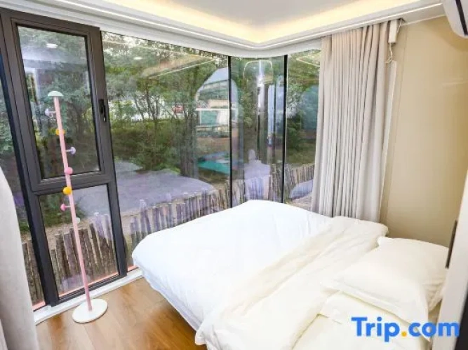 Standard Twin room with sea view