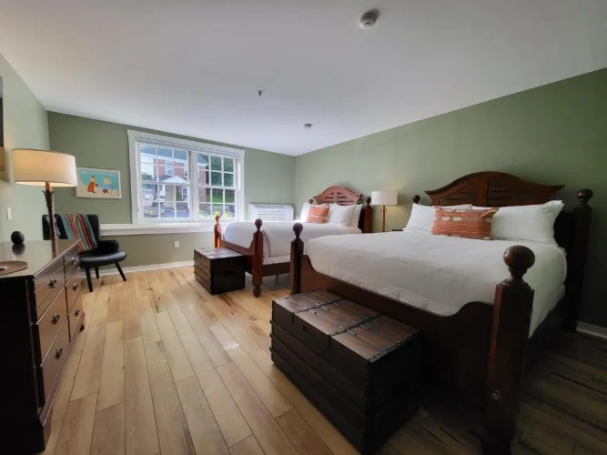 Standard Quadruple room