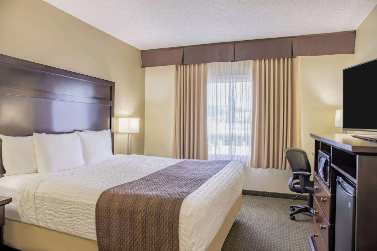 Days Inn by Wyndham Cranbrook Conference Centre photo 6