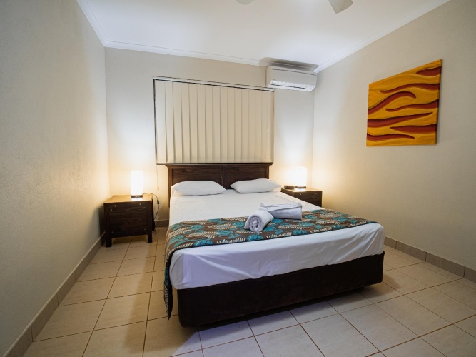 2 Bedrooms Apartment