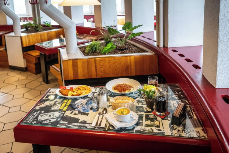 Raststättenhotel Avus