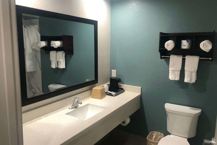 Hotel Blue Spring