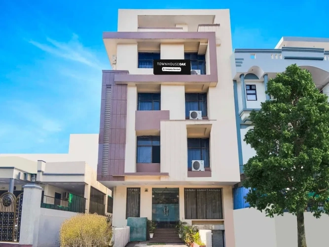 Townhouse Malviya Nagar Fortis Hospital