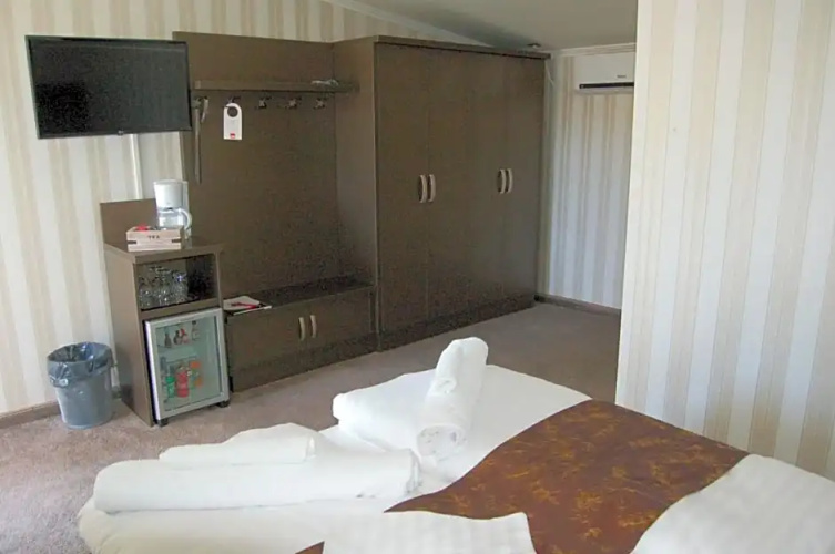 Control Motel