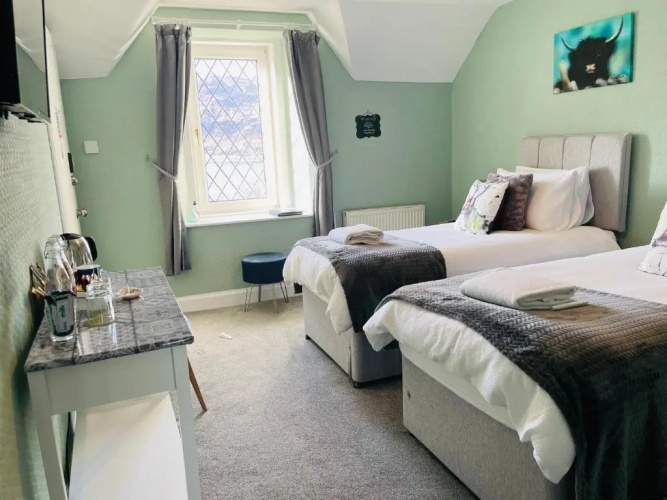 Whinburn Guest House