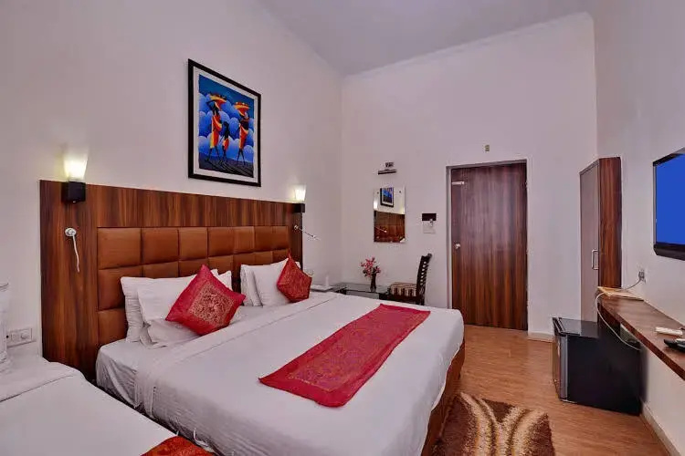 Hotel Dolphinn Agra
