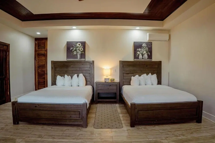 Deluxe Quadruple room