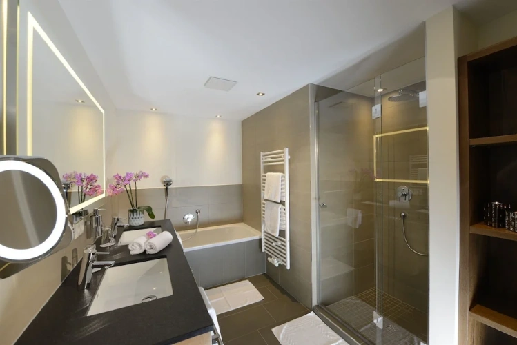 Deluxe Family room with balcony