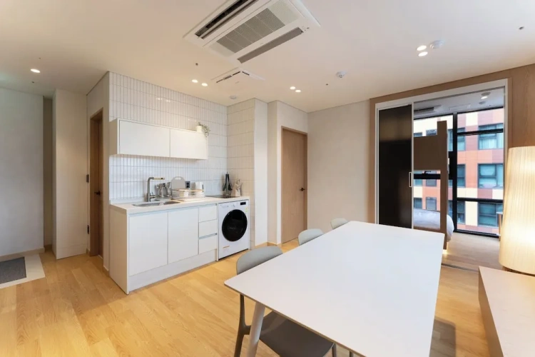 2 Bedrooms Family Apartment with city view