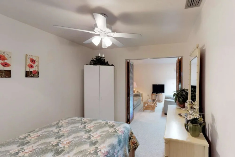 15120 Riverbend Blvd #605
