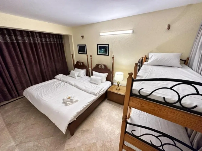2 Bedrooms Cottage