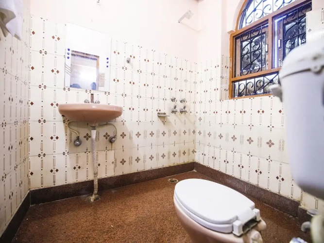 Hotel Preet By OYO Rooms