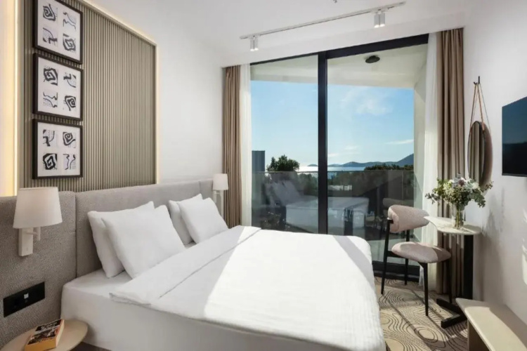 Seesea Hotel