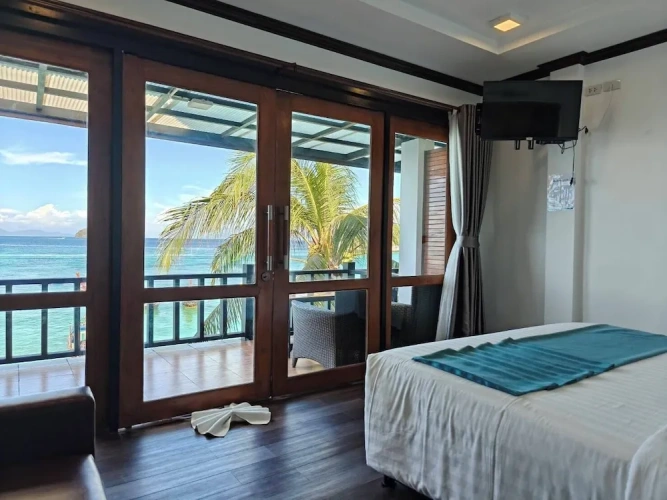 Deluxe room oceanfront
