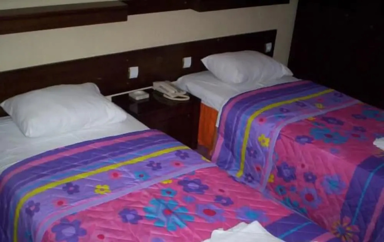 Yakut Hotel