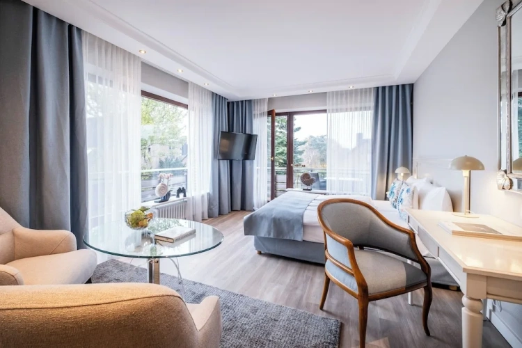 1 Bedroom Junior Suite with balcony