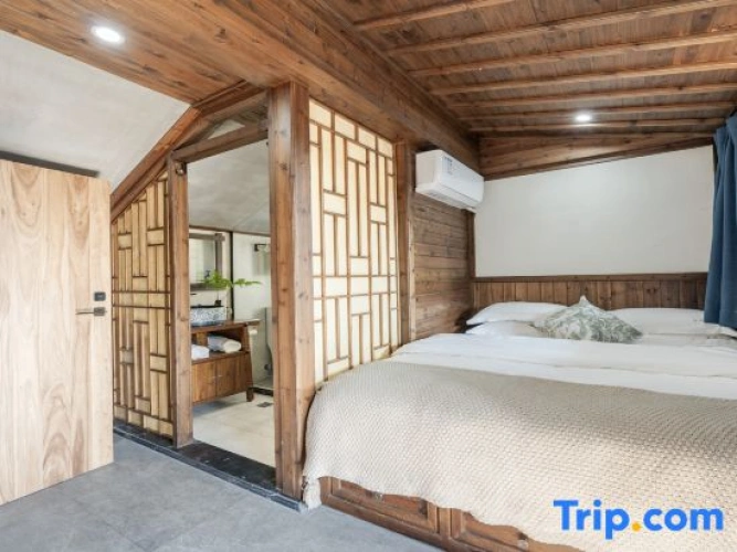 2 Bedrooms Double Suite