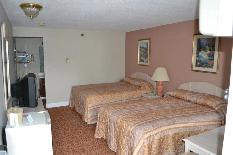 Standard Quadruple room