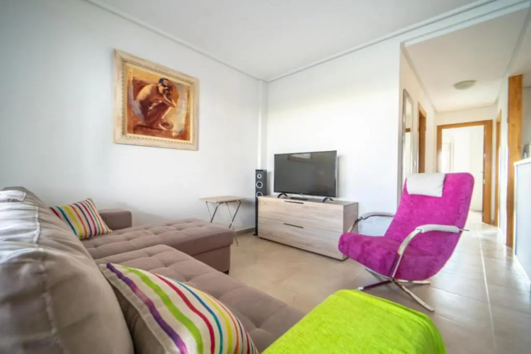 Bright Two Bedroom Apartment - RA721LT