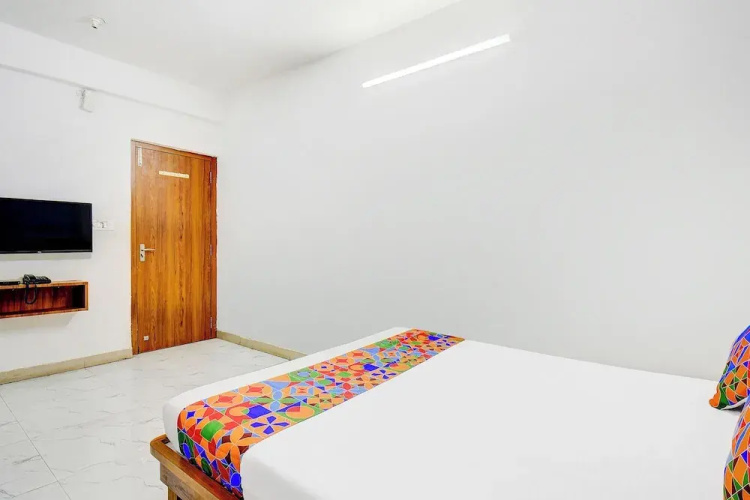 Fabhotel Sai Executive