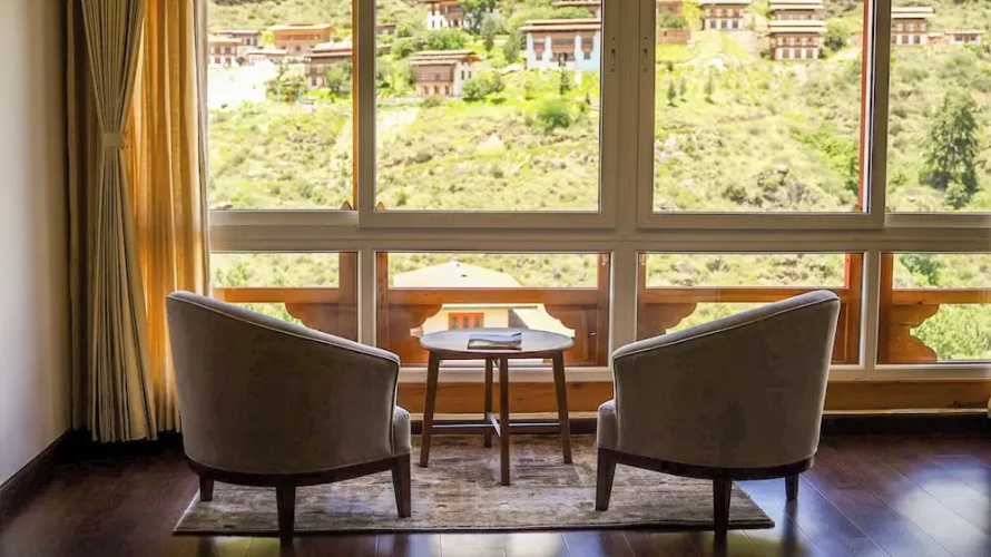 The 33rd Executive Suites