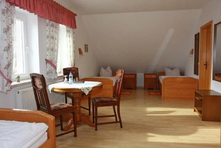 Classic Quadruple room