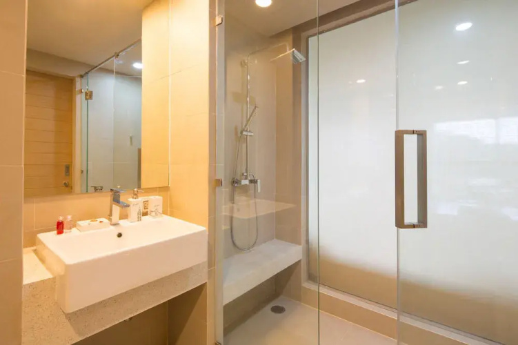 Seaview modern Apartment at Karon Hill