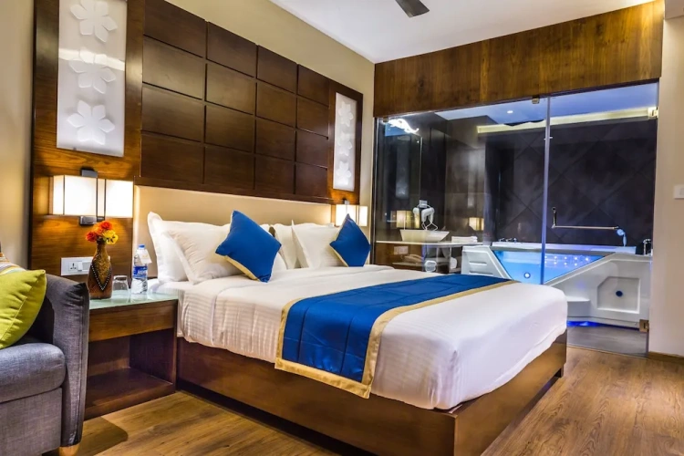 Luxury Suite