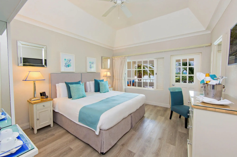 Blue Waters Resort & Spa