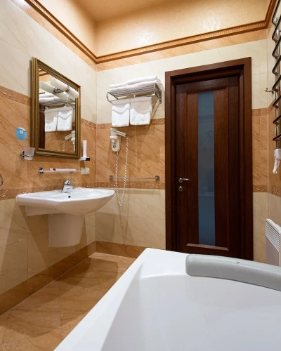 1 Bedroom Apartment with balcony