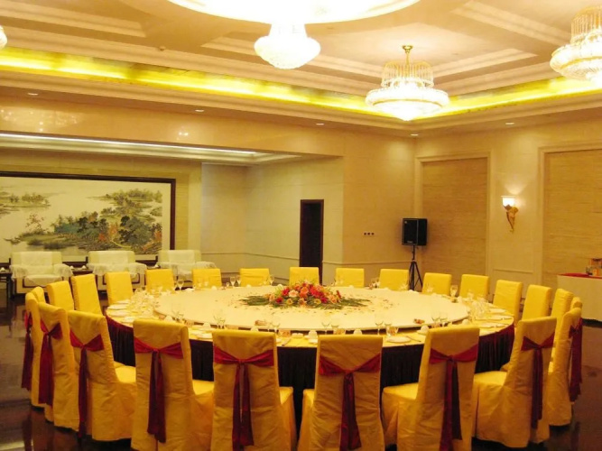 Baochi Hotel