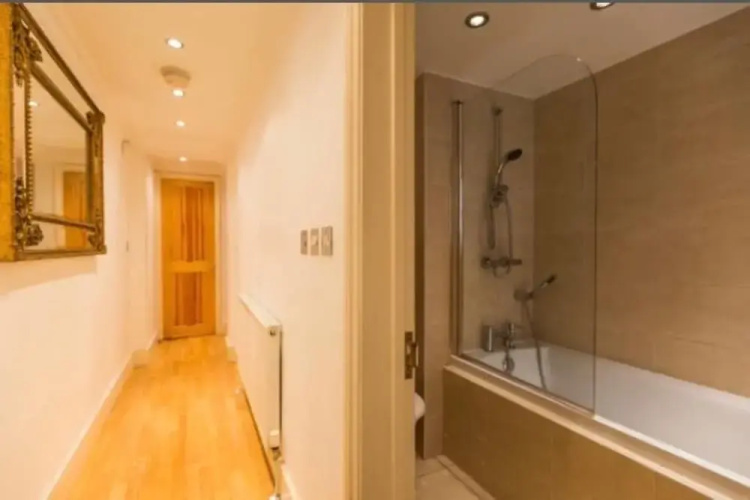 Camden Spacious Apartment