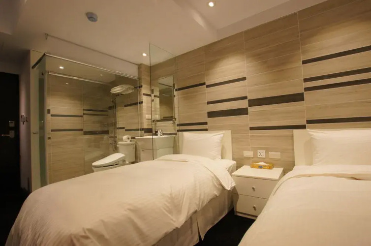 color fun inn Hotel Overview