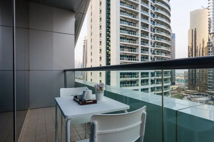 Modern and Spacious Studio in JLT Ideal For Two!