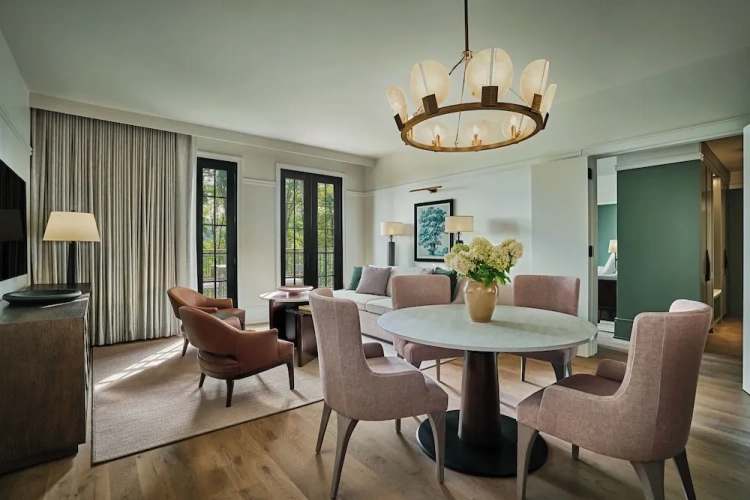 Deluxe Double Suite