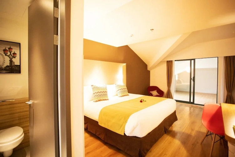 Guest rooms