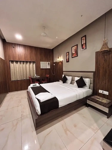 Deluxe Single Basement room