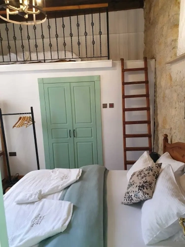 1 Bedroom Deluxe Triple room with courtyard view